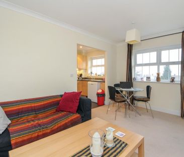 2 bedroom apartment to rent - Photo 2