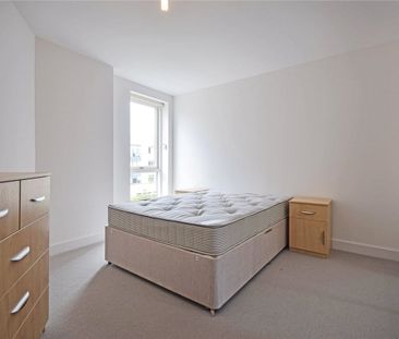 Well presented 1 bedroom third floor apartment set within the groun... - Photo 2