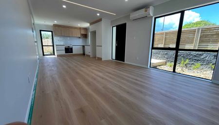 Modern Three Bedrooms Family Home in Fantastic School Zone - Photo 5