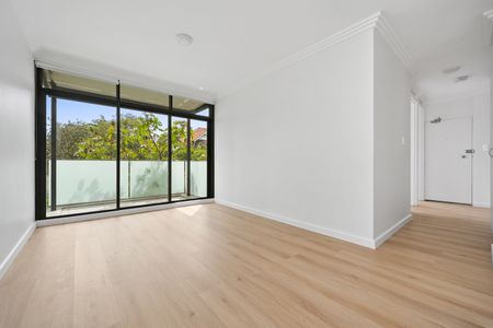8/70 Raglan Street, Mosman NSW 2088 - Apartment For Rent | Domain - Photo 2