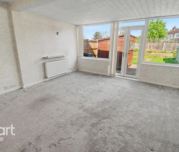 3 bedroom chalet to rent - Photo 1