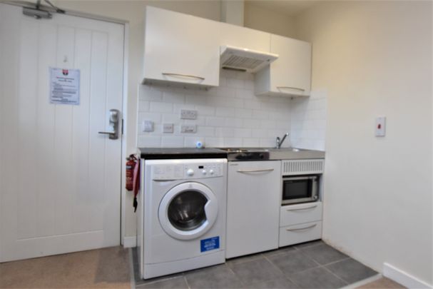 apartment to rent The Old Bell, Pines Hill, Stansted, CM24 - Photo 1