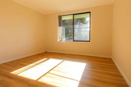 BRIGHT, BRICK BEAUTY - Photo 2