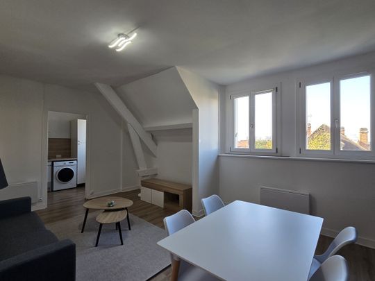 Location Appartement 4 pièces 77m² TROYES 10000 - Photo 1