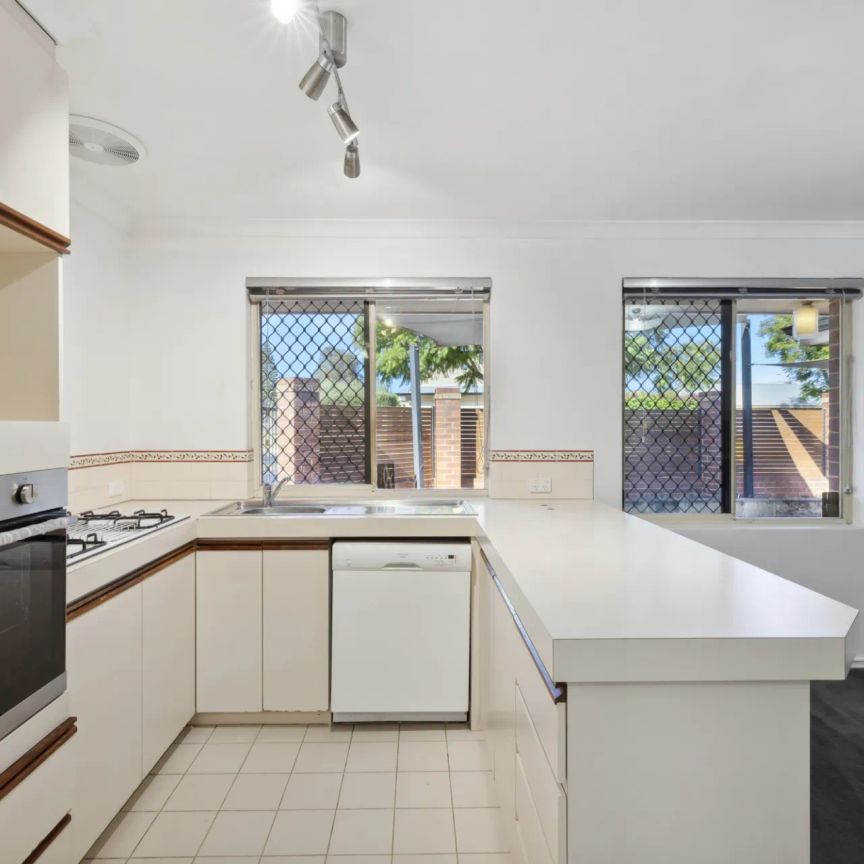 15A Gerard Street, - Photo 1