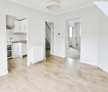 3 bedroom terraced house to rent - Photo 2