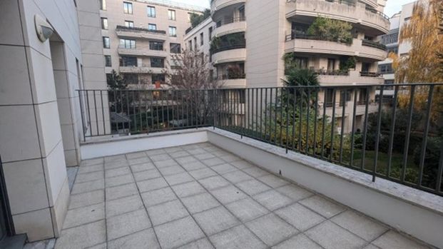 location Appartement F4 DE 102.8m² À NEUILLY SUR SEINE - Photo 1