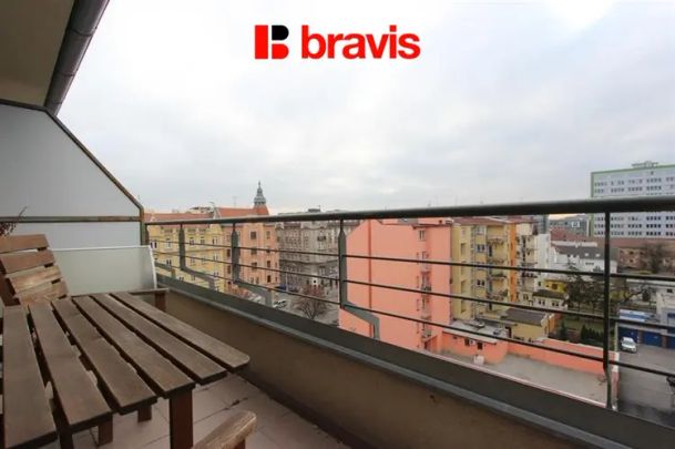 Pronájem bytu 2+kk, ul. Dřevařská, Brno - Veveří, částečně zařízený, spací galerie, šatna, dvě terasy - Photo 1