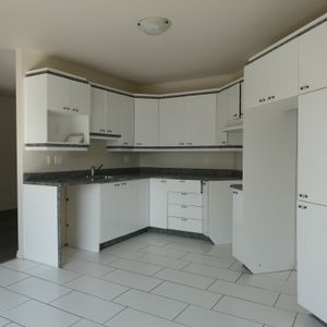 Appartement à 2 Chambres à Lévis - Photo 2