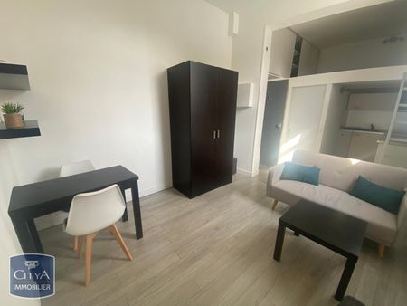 Location Appartement 1 pièce 19m² VALENCIENNES 59300 - Photo 2