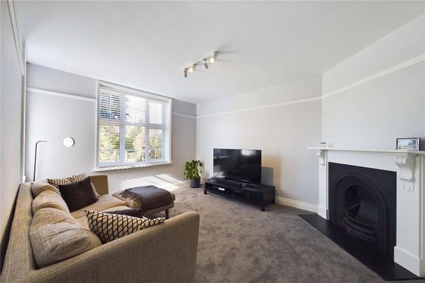 4 bedroom semi-detached house to rent - Photo 1