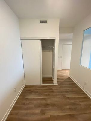 For Lease - 20 Edward Street Unit# 2014, Toronto, Ontario - Photo 1