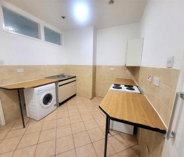 Studio to rent - Photo 6