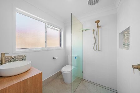 34 Kingarry Circuit, Merrimac QLD 4226 - House For Rent | Domain - Photo 5