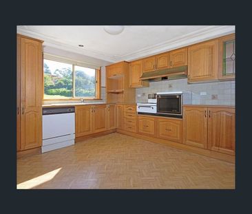 Great location with ocean views - Photo 2