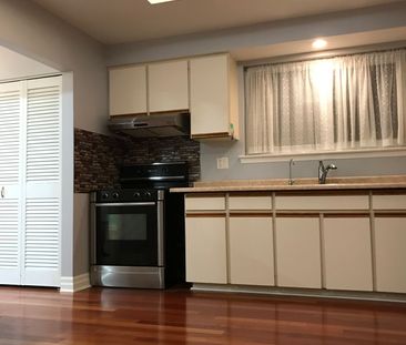 For Lease - 2186 Truscott Drive Unit# Upper, Mississauga, Ontario - Photo 3