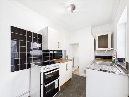 3 bedroom terraced house to rent - Photo 1