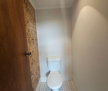 ideal location - Photo 6