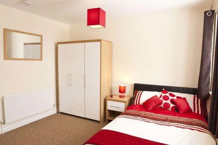 1 bedroom house of multiple occupation to rent - Photo 3