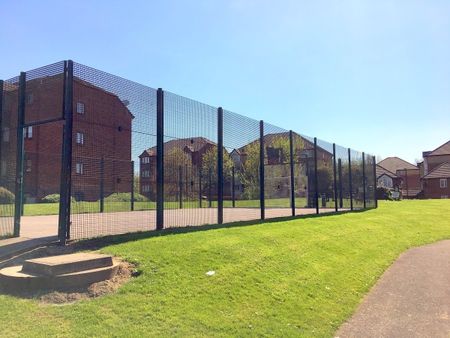 1 Bed Flat, Cotton Avenue, W3 - Photo 3