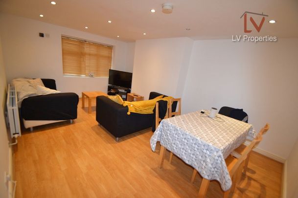 Estcourt Avenue - Photo 1