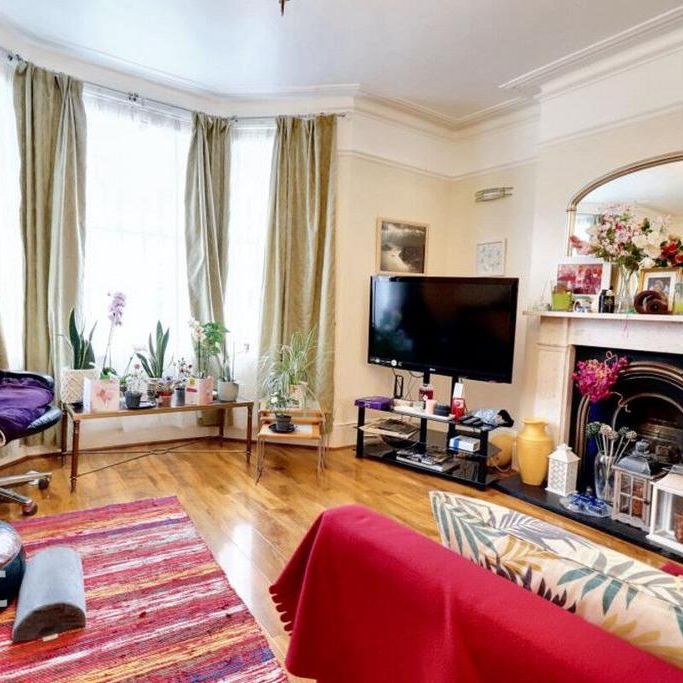 1 bedroom in a house share to rent - Photo 1