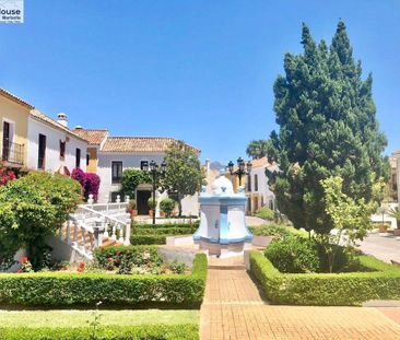 2 room luxury House for rent in Marbella, Andalusia - Photo 3