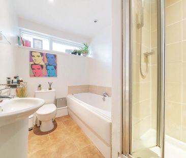 3 bedroom apartment to rent - Photo 6