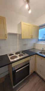 Studio Flat, Kensington Court, M7 - Photo 4