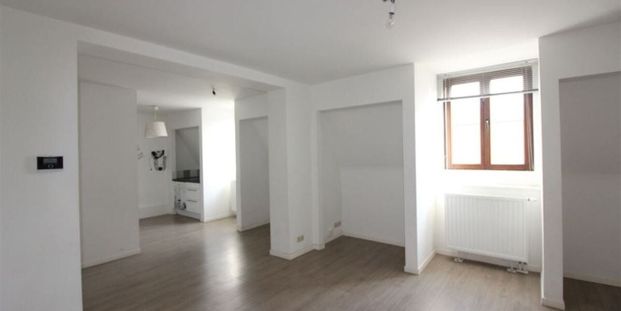 Appartement te huur in Brussel voor € 1.125 met 1 slaapkamer - Photo 1