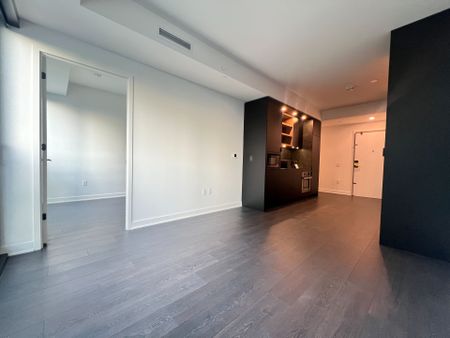 For Lease - 55 Charles Street Unit# 4307, Toronto, Ontario - Photo 2