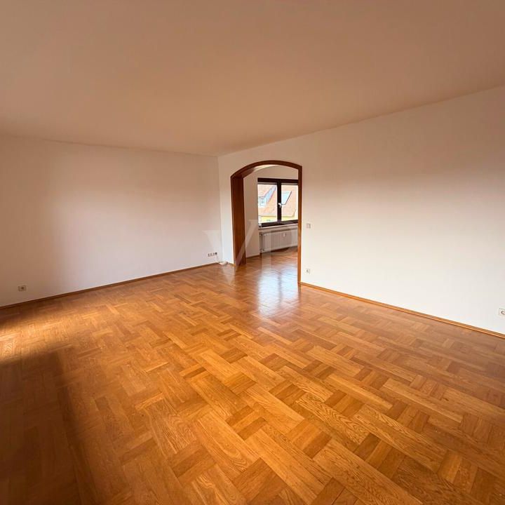 Großzügige 5,5-Zimmer-Etagenwohnung mit Balkon, ca. 120 m², ruhige Lage in Neustadt a. d. Aisch - Foto 1