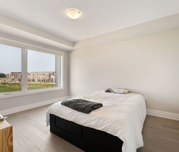 For Lease - 3033 John McKay Boulevard, Oakville, Ontario - Photo 6