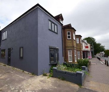 High Street, Rainham, ME8 - Photo 4