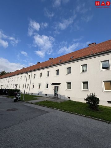 Exklusive Luxus-Singlewohnung in Steyr-Münichholz: frisch saniert, hochwertig ausgestattet, lichtdurchflutete Wohnräume und herrlicher Grünblick – inklusive Abstellraum, der sich ideal als Ankleidezimmer nutzen lässt! - Foto 3