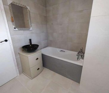 Hawthorn Road, Tidworth, Wiltshire, SP9 - Photo 5