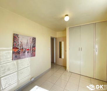 Convenient and Ideal Unit in Albion - Photo 5