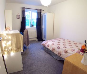 Alnwick View, Leeds - Photo 5