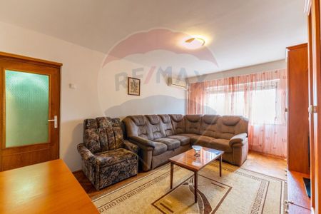 Apartament 2 camere, mobilat-utilat, central, centrala gaz. - Fotografie 3