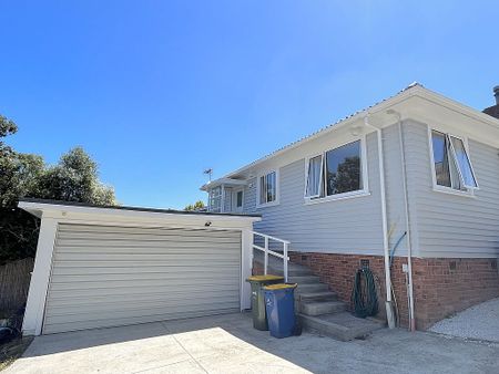 12 Norman Rd, Titirangi - Photo 2