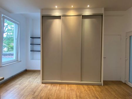 Ruim één-slaapkamerappartement te Halle-centrum - Photo 4