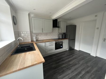 Southway Drive, Plymouth, PL6 - Photo 2