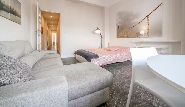 Carrer de Sueca, Valencia, Valencian Community 46006 - Photo 1