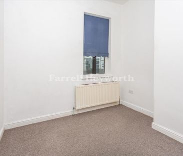 3 bedroom flat to rent - Photo 6