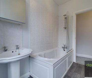 3 bed semi-detached house to rent in Halifax Road, Hipperholme, Hal... - Photo 3