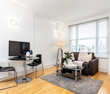 Studio to rent - Photo 1