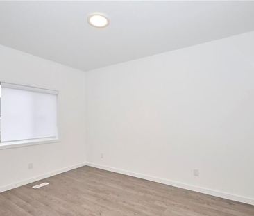 For Lease - 369 CHAFFEY Street, Welland, Ontario - Photo 3