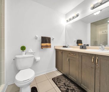 For Lease - 15 Finegan Circle, Brampton, Ontario - Photo 6