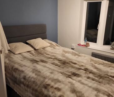 Room in a Shared House, Bevendean Crescent, BN2 - Photo 3