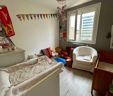 Location Appartement 3 pièces 53m² ROUEN 76100 - Photo 2